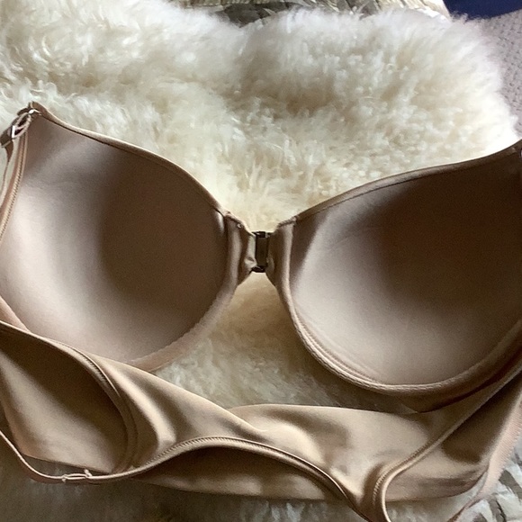 2 Bras for 1 price Size 36C - Picture 8 of 8